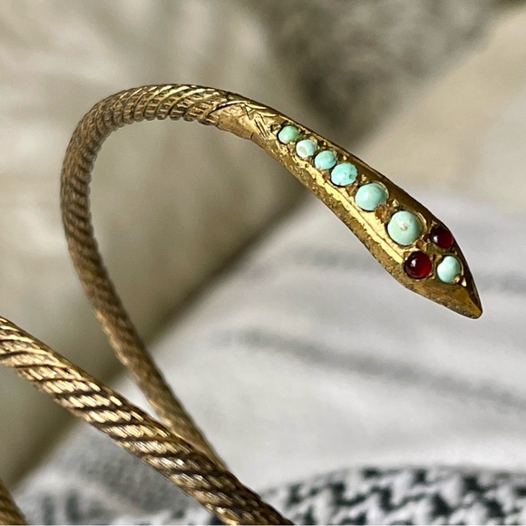 Vintage Coiled Gilt Egyptian Revival Silver Snake Bangle Turquoise Garnet Eyes - Picture 10 of 17
